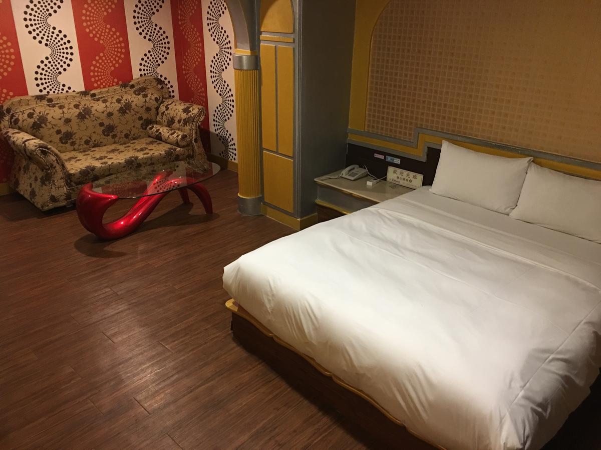 Jing Dian Business Hotel Taoyuan Bagian luar foto