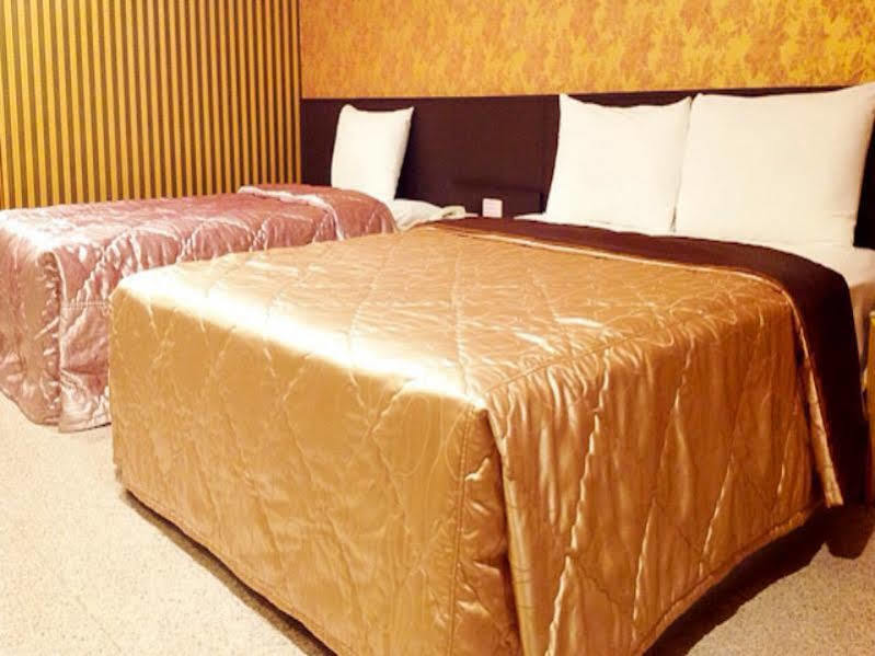 Jing Dian Business Hotel Taoyuan Bagian luar foto
